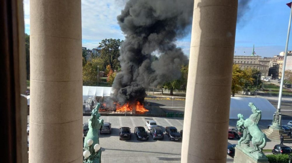 Ed Vud iz Predsedništva: Vučićev televizijski spektakl u istom danu kada iz Evrope za njega stižu najgore vesti dosad 1 Ed Vud iz Predsedništva: Vučićev televizijski spektakl u istom danu kada iz Evrope za njega stižu najgore vesti dosad 1