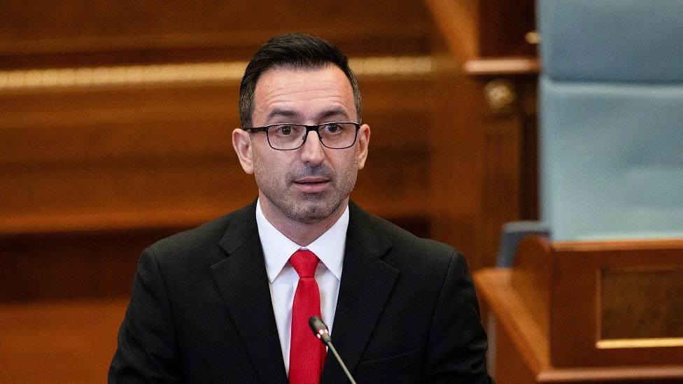 Aljbin Kurti ostaje bez vlasti? Ili novi mandatar ili novi izbori na Kosovu 3 Dimalj Baša je polsanik Samoopredeljenja Aljina Kurtija