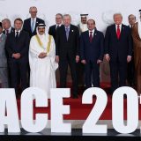 Osmesi, blicevi, zlatna ogrlica i Tramp u centru pažnje: Sviće li 'istorijska zora" na Bliskom istoku 4