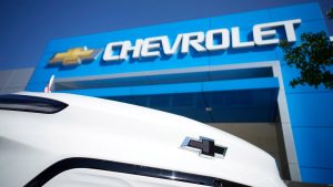 Najveći američki proizvođač automobila, Dženeral motors (GM) u sledećem kvartalu pretrpeće gubitak od 1,6 milijardi dolara jer su SAD smanjile poreske olakšice za električna vozila (EV) i ublažile ograničenja emisije izduvnih gasova što je politika predsednika Donalda Trampa.