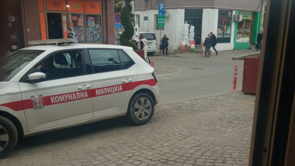 Zašto komunalna milicija stalno kažnjava prodavce na centralnoj niškoj pijaci kod Tvrđave? 2