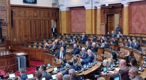 Poslanici pitaju i spore se oko amandmana: Nastavlja se Skupština 1