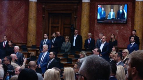 poslanici, pavle grbović, marko milošević Završena sednica Skupštine Srbije: Poslanici nastavljaju sa raspravom sutra ujutru 16