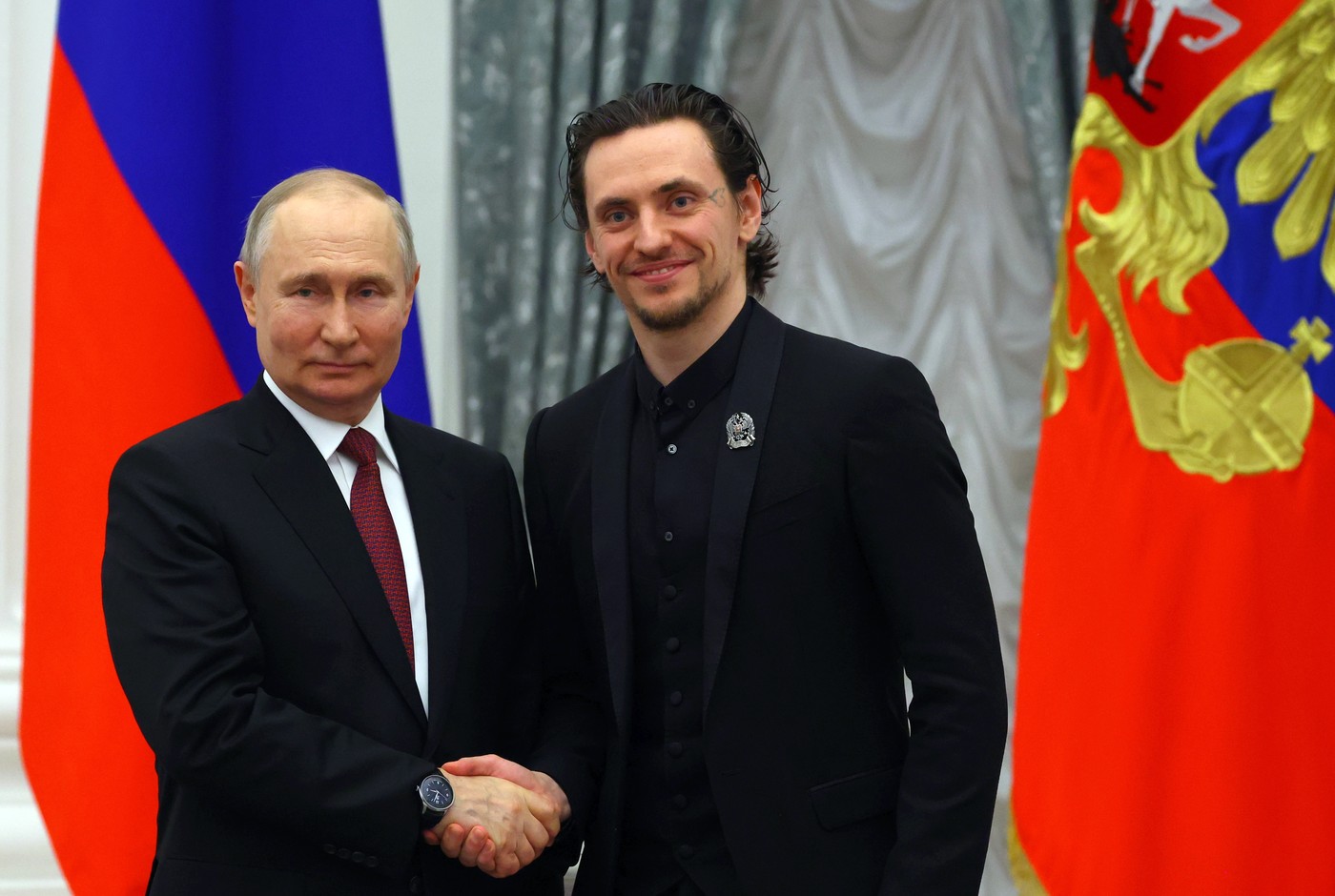 Sergej Polunjin, umetnik koji ima tetovaže Putina i državljanstva Srbije, Rusije i Ukrajine: Zelenski ga je upravo kaznio 2 Sergej Polunjin, umetnik koji ima tetovaže Putina i državljanstva Srbije, Rusije i Ukrajine: Zelenski ga je upravo kaznio 2