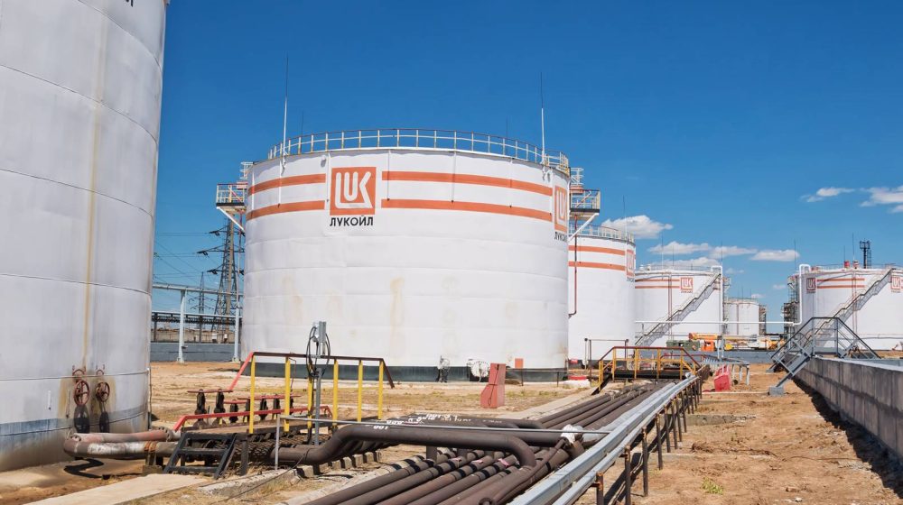 Velika Britanija uvela sankcije prema dve najveće ruske naftne kompanije 1