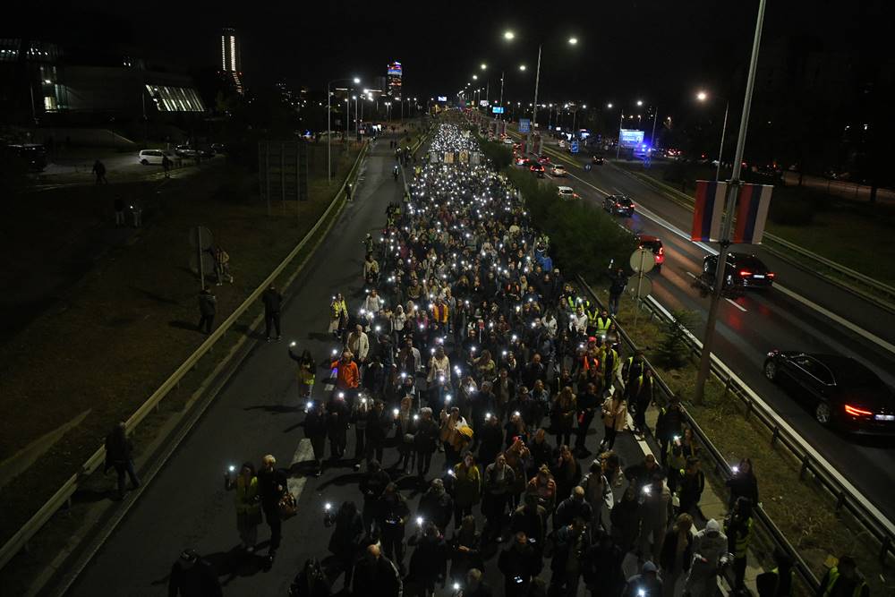 Komemorativna šetnja u Beogradu u slikama (FOTO) 8 Komemorativna šetnja u Beogradu u slikama (FOTO) 8