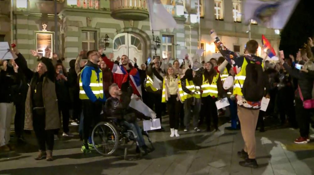 doček studenata i srenjoškolaca u Zrenjaninu