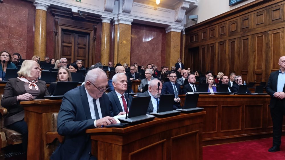 Poslanik SNS nazvao RTS najužasnijim medijem u Srbiji, Brnabić ga pozvala da ublaži retoriku 1