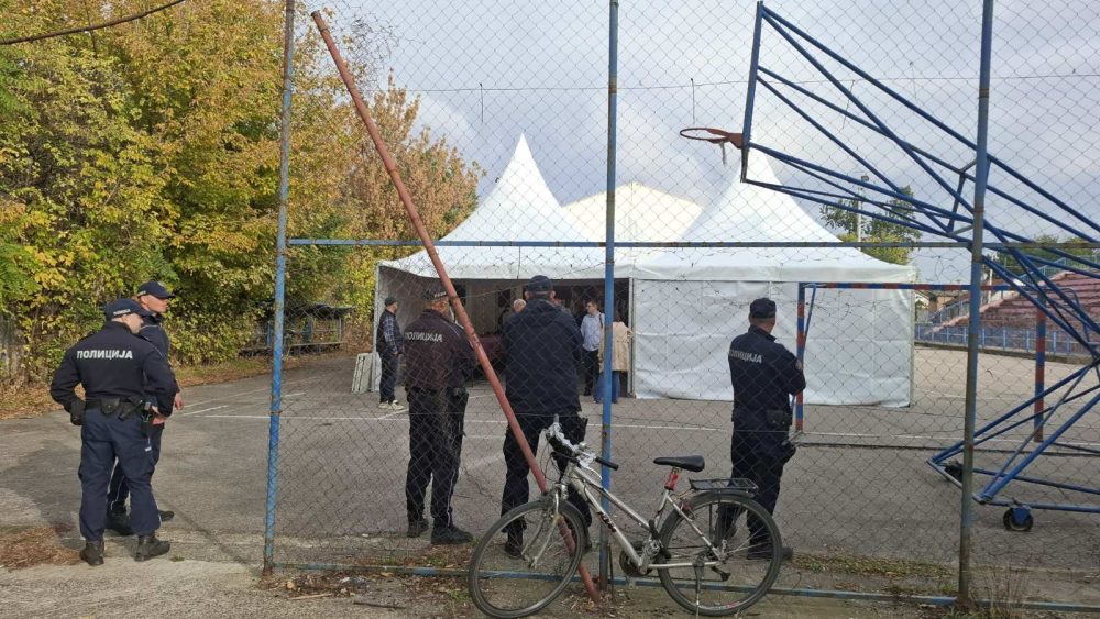 Gradonačelnik Novog Sada na "Salajačkom doručku": Građani ga izviždali i poručili mu da SNS vrati otetu manifestaciju 2