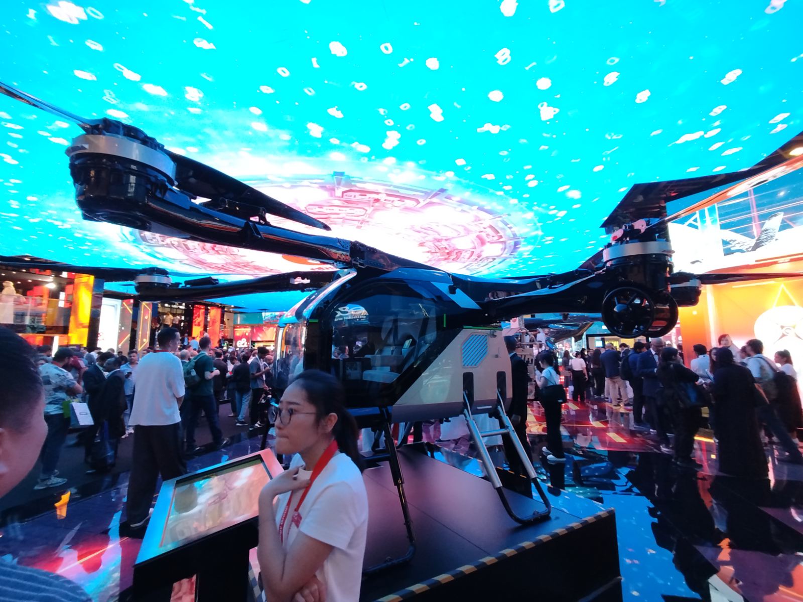 Budućnost je stigla: Roboti se prave kao veš-mašine, a evo kako izgledaju leteći automobili koji čekaju dozvolu za komercijalno poletanje 4