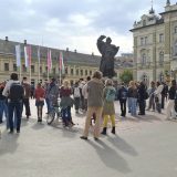 "Izostanak je opravdan": Učenici ETŠ "Mihajlo Pupin" u Novom Sadu pozivaju na odavanje pošte Nemanji Komaru 13