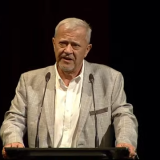 „Halid jednako Bosna“ – Hadžihafisbegović se oprostio od prijatelja dirljivim govorom 4