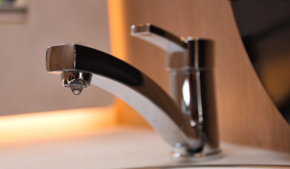 Kovid bolnica u Novom Sadu do daljeg bez vode zbog havarije 1