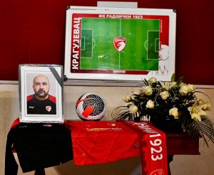 Bio je više od trenera, čovek koji je primerom inspirisao igrače: Komemoracija povodom smrti Mladena Žižovića (FOTO) 1