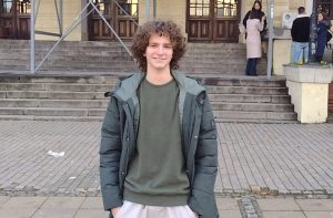 „Hteo je da bude fudbaler, a sada je ‘Hajduk u Beogradu’: Razgovarali smo sa Todorom Jovanovićem, dečakom iz Kragujevca koji osvaja film“ 2