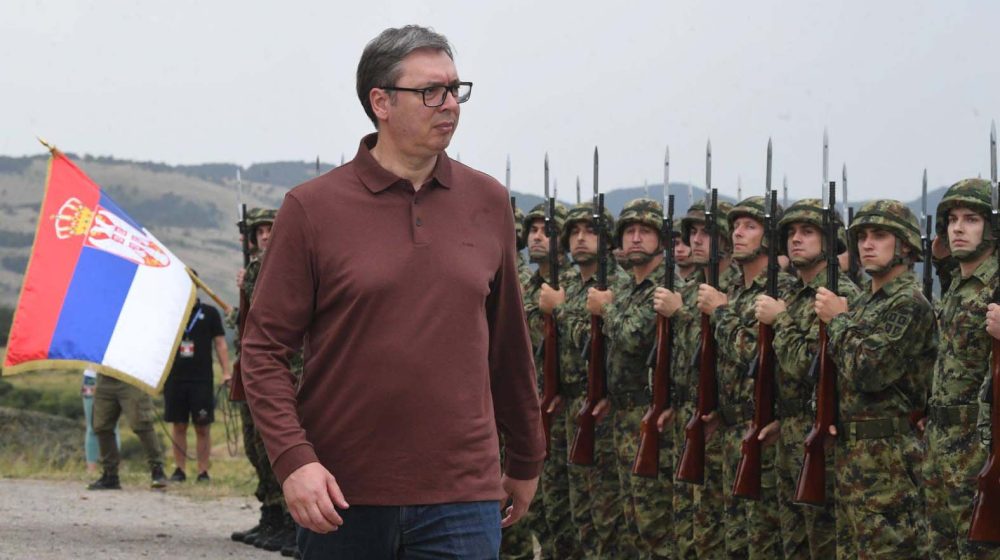 SRCE: Vučićevo najavljivanje vojnog roka - zloupotreba države 10
