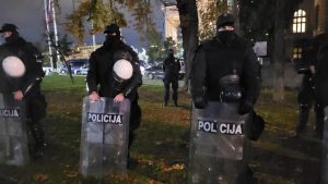 Dačić najavljuje: Novi kolektivni ugovor i veće plate za policajce 24
