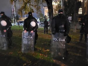 NUNS podneo prijavu protiv policajaca jer nisu adekvatno reagovali tokom napada na novinara FoNeta 11