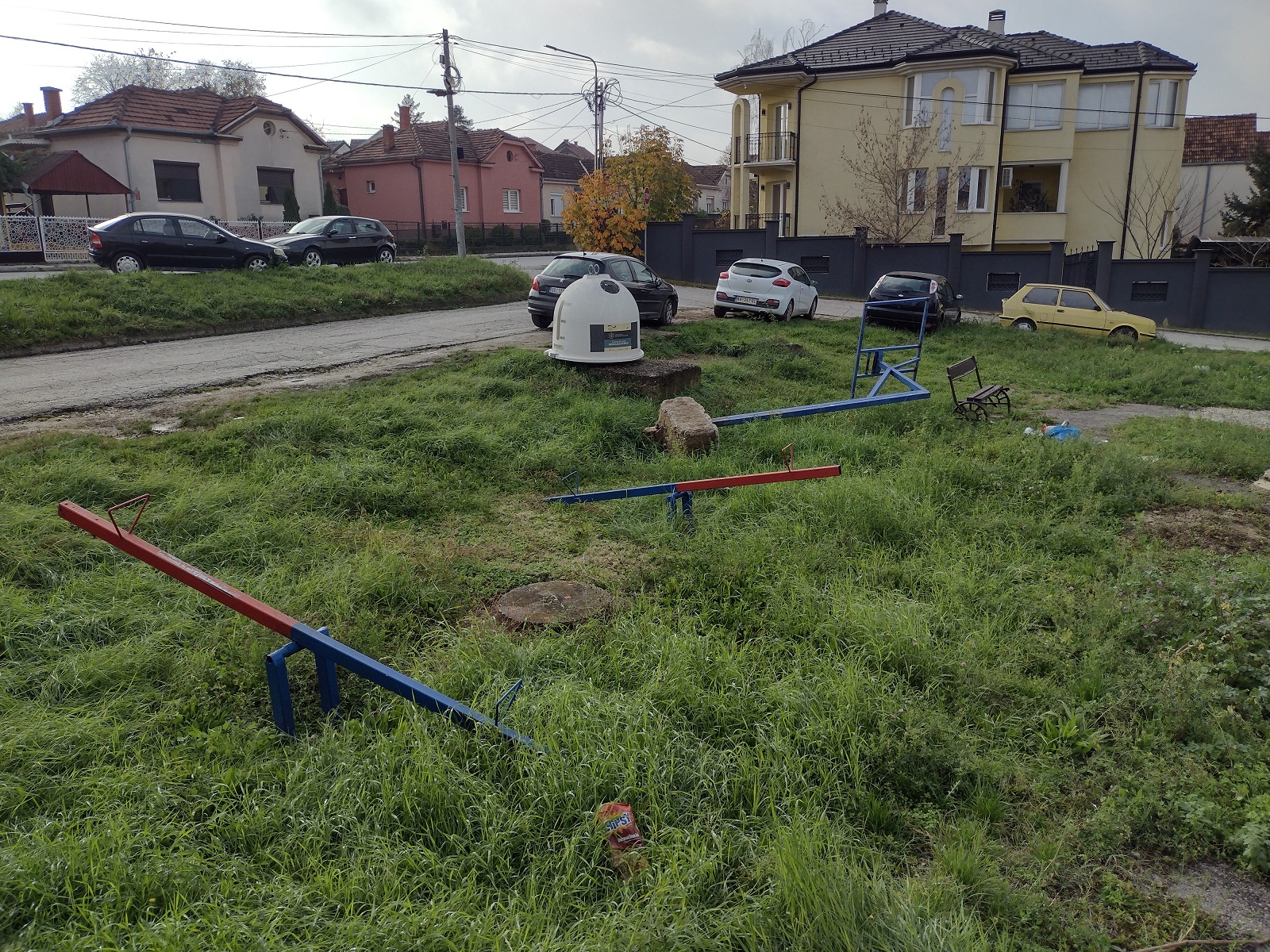Kad nam Ćaci par lopata asfalta nabaci: Fenomen obnovljenog košarkaškog igrališta bez koša na kragujevačkoj Pivari (FOTO) 9