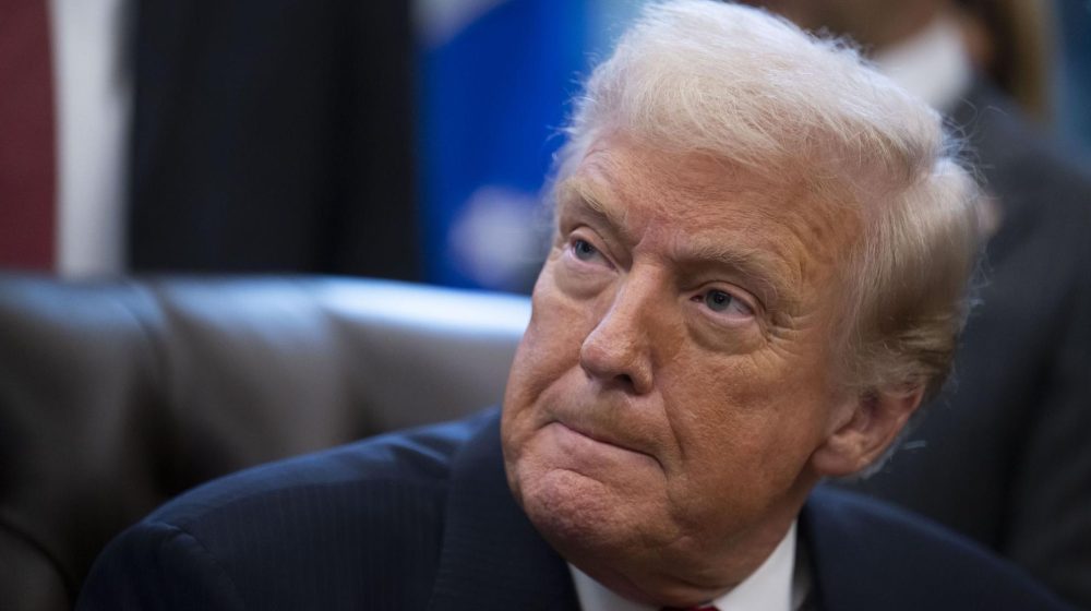 Nove tvrdnje o vezama Trampa i Epstina, objavljene hiljade dokumenata 8