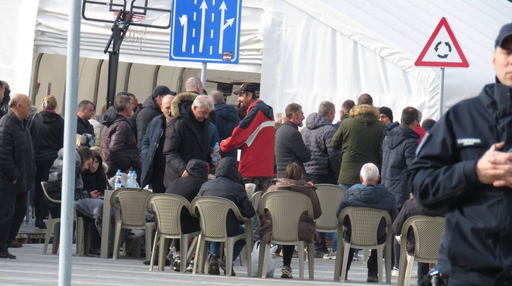 Okupljeni u Ćacilendu imaju 1.000 godina robije 1