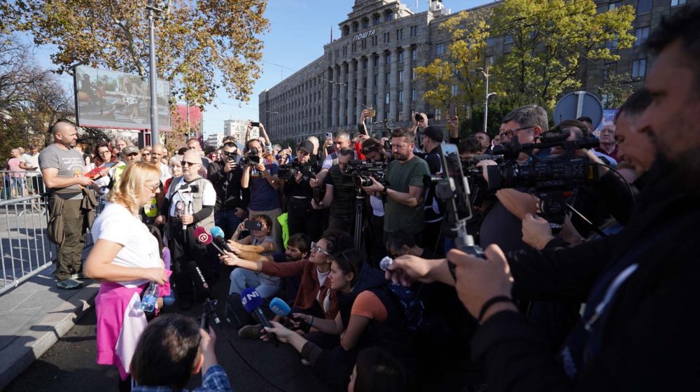 Građani Subotice blokirali raskrsnicu u centru grada kao znak podrške Dijani Hrki 1