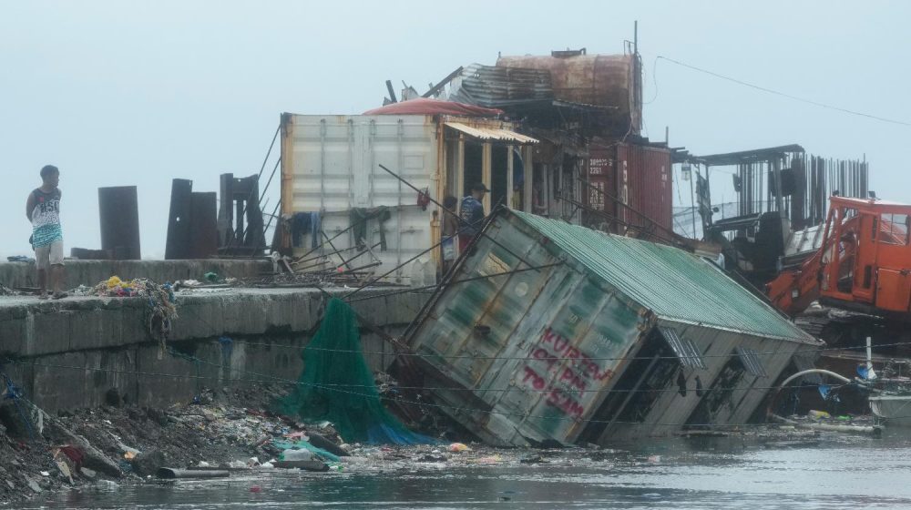 Stotine hiljada ljudi na ulicama Manile zbog korupcionaškog skandala 11