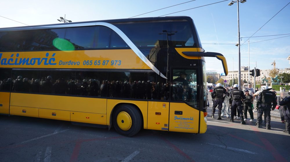Jaćimoviću zapaljen autobus: Koliku je cenu do sada platio autoprevoznik koji prkosi režimu 1