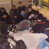 Skriveni među stolarijom i hemijom: Sprečen nezakonit prelazak migranata kod Šida 4