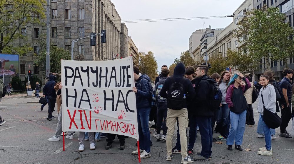 Učenici 13, 12, 10, 9, 7, 1, 4. beogradske gimnazije, kao i Matematičke i gimnazije u Obrenovcu stupaju u bojkot nastave 1