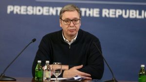 Aleksandar Vučić treba da bude hrabar i da se suoči sa zakonima u uslovima nezavisnog pravosuđa, jer je abolicija u normalnim zemljama ređa od Halejeve komete, ocenjuju Danasovi sagovornici povodom najave predsednika da će pomilovati optužene u slučaju „Generalštab“.