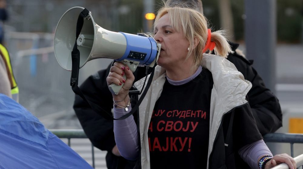 Dijana Hrka ili studenti - ko je autoritet građanima na protestima? 11
