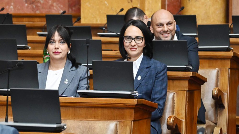 Poslanice Eraković i Jakovljević o "spornom" konkursu za izbor direktora Prve niške gimnazije: Ko nagrađuje dokazanu diskriminaciju? 10