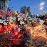 "Šesnaest srca je prestalo da kuca. Šesnaest snova, želja i nada nestalo je u jednom trenutku": Dirljiva poruka studenata nakon komemorativnog skupa 8