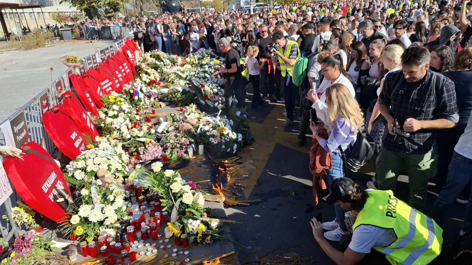 Slobodan Tišma za Danas: Studenti su nas digli iz močvarnog tresišta, skup u Novom Sadu dokazuje da se ovaj front protiv vlasti nikakvom silom ne može zaustaviti 2 Slobodan Tišma za Danas: Studenti su nas digli iz močvarnog tresišta, skup u Novom Sadu dokazuje da se ovaj front protiv vlasti nikakvom silom ne može zaustaviti 2