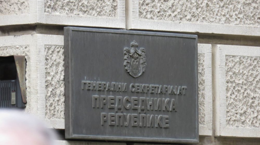Da li sedište predsednika Republike treba iz Beograda preseliti u Kragujevac? 1