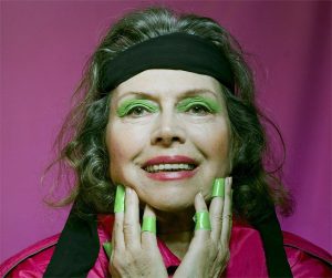 Jedna od najznačajnijih umetnica performansa u regionu, Katalin Ladik, nastupiće 8. novembra na festivalu minimalističkog muzičkog izraza „Šare i šavovi“, koji se održava od 7. do 9. novembra u Bioskopu Balkan.