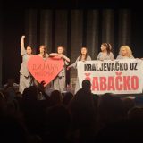 Ovacije za „Trpele“ u Šapcu: Ansambl poručio – Dokle ćemo da trpimo? (VIDEO) 4