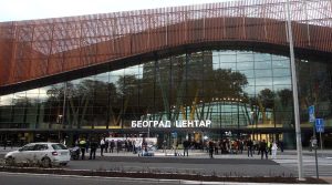 Ministarstvo građevinarstva, saobraćaja i infrastrukture Srbije raspisalo je međunarodni tender za izvođenje radova na uređenju i potpunom opremanju unutrašnjosti železničke stanice Beograd Centar (Prokop), u okviru projekta modernizacije železničkog sektora u Srbiji, objavila je danas eKapija.