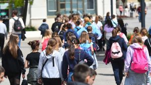 Posle upisa – nova pravila: Budući gimnazijalci moraće ponovo da biraju izborni predmet