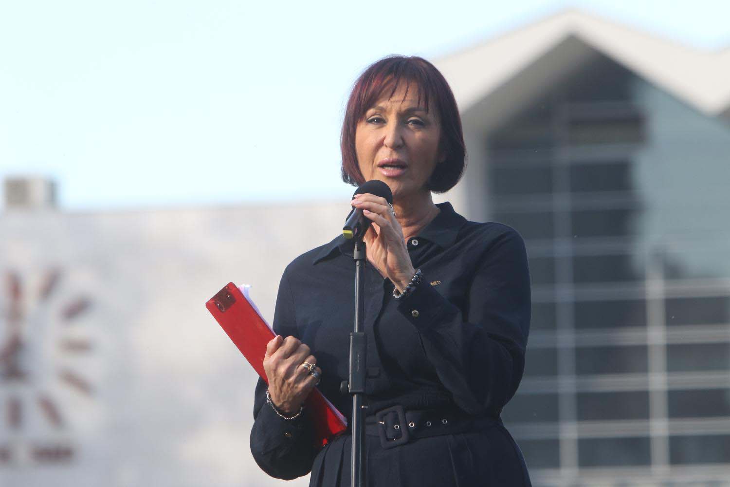 Niko nije zadovoljan Zagorkom Dolovac - da li je njena pozicija ugrožena? 2