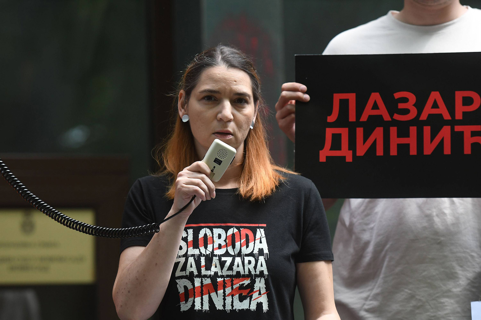 Slučajevi Jelene Kleut i Vladimira Mihića kao pokazna vežba: Ko i kako bira profesore na univerzitetima u Srbiji? 3 Slučajevi Jelene Kleut i Vladimira Mihića kao pokazna vežba: Ko i kako bira profesore na univerzitetima u Srbiji? 3
