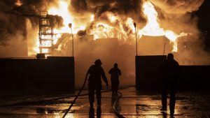 Ukrajina izvela masovni napad dronovima: Gori jedan od najvećih kompleksa za utovar nafte u južnoj Rusiji 17