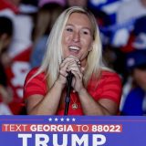 "Car ima noge od gline": Šta je otkrila ostavka Merdžori Tejlor Grin, koja je bila jaka zaštitnica Trampa? 5