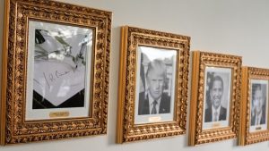 Šta je autopen i zašto Tramp ne prestaje da priča o njemu? 5