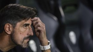 Novi selektor fudbalske reprezentacije Srbije Veljko Paunović je zvanično preuzeo dužnost.