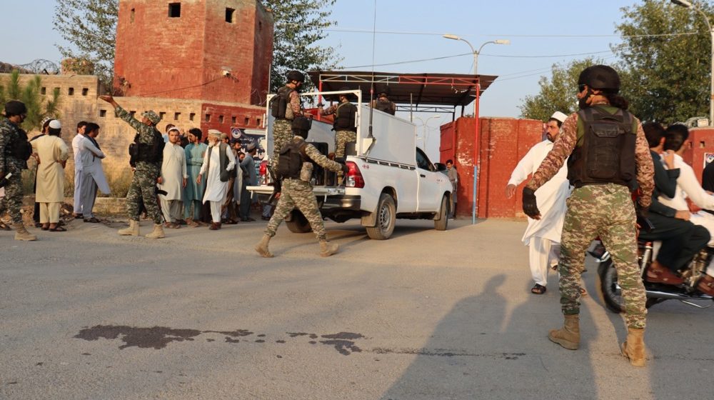 Bombaš samoubica se razneo u Islamabadu: Ubijeno 12, ranjeno 27 osoba 1