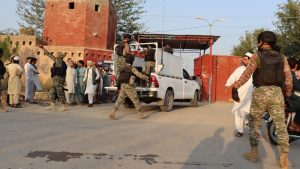 Bombaš samoubica se razneo u Islamabadu: Ubijeno 12, ranjeno 27 osoba 9