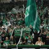 (VIDEO) Navijači Panatinaikosa toplo dočekali igrača Partizana 2