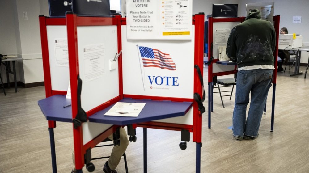 Danas lokalni izbori u više država SAD: Ako Trampov "zid" počinje da puca, ovo je mesto gde će se to prvo videti 1